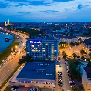 Otel Novotel, Segedin